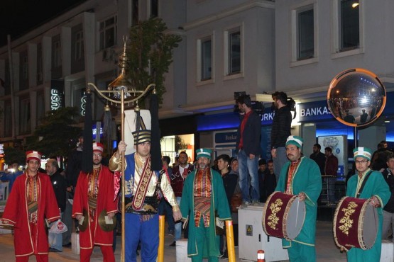 3 Mayıs Türkçülük Günü'nde Mehter Takımı ve meşaleler ile yüründü!