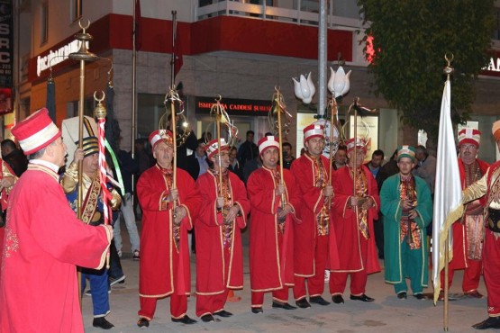 3 Mayıs Türkçülük Günü'nde Mehter Takımı ve meşaleler ile yüründü!