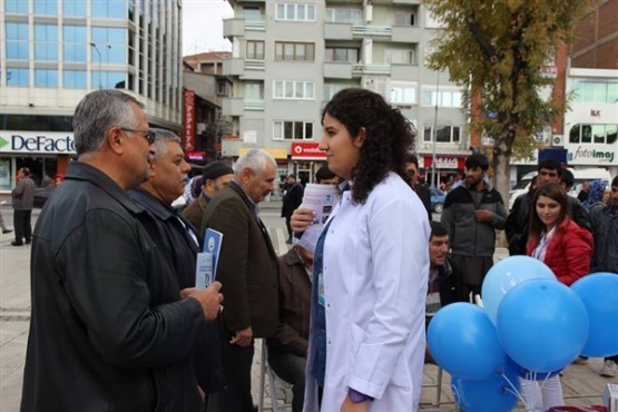 Uşak Halk Sağlığı Müdürlüğü, diyabet hastalığına dikkat çekti!