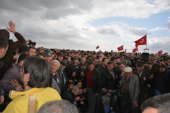 Uşaklı Şehidini Mahşeri Bir Kalabalıkla Uğurladı!