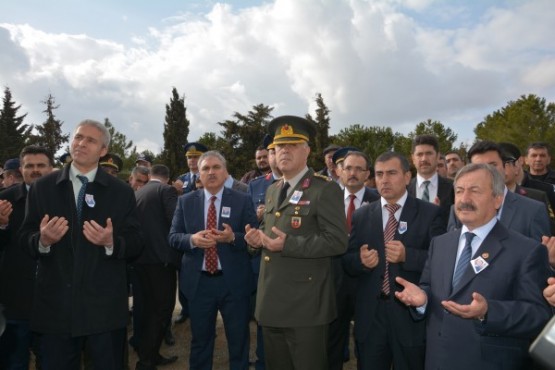 Uşaklı Şehidini Mahşeri Bir Kalabalıkla Uğurladı!