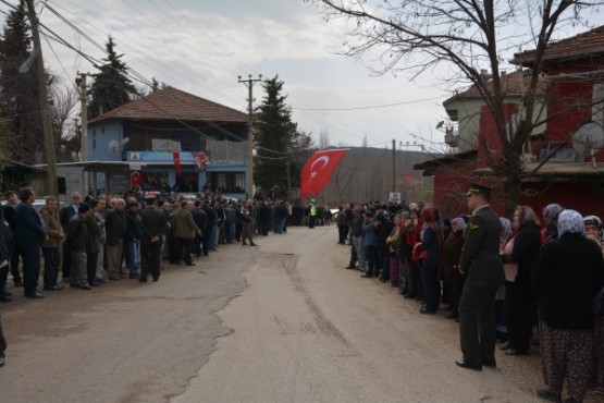 Uşaklı Şehidini Mahşeri Bir Kalabalıkla Uğurladı!