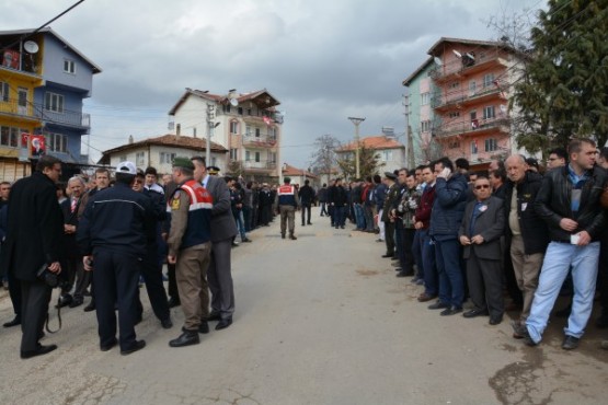 Uşaklı Şehidini Mahşeri Bir Kalabalıkla Uğurladı!