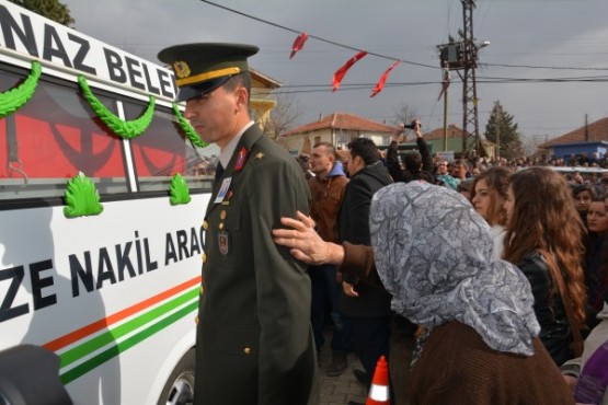 Uşaklı Şehidini Mahşeri Bir Kalabalıkla Uğurladı!