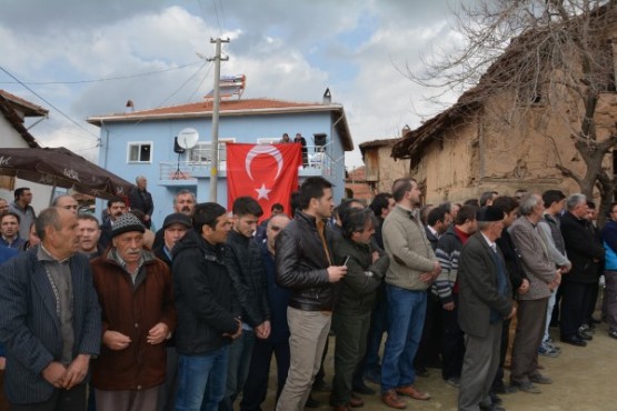 Uşaklı Şehidini Mahşeri Bir Kalabalıkla Uğurladı!