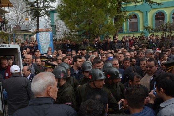 Uşaklı Şehidini Mahşeri Bir Kalabalıkla Uğurladı!