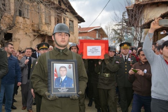 Uşaklı Şehidini Mahşeri Bir Kalabalıkla Uğurladı!