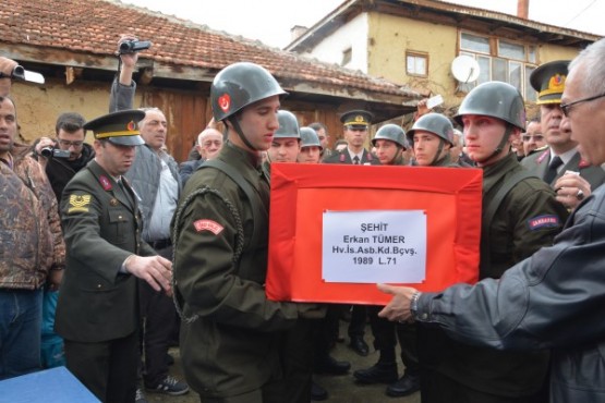 Uşaklı Şehidini Mahşeri Bir Kalabalıkla Uğurladı!