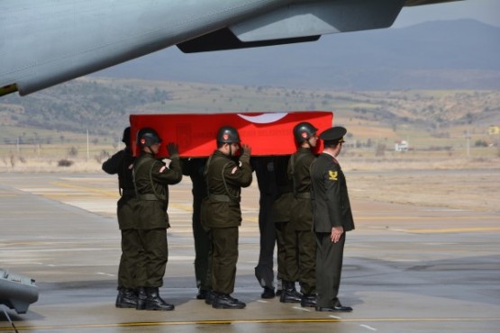 Uşaklı Şehidini Mahşeri Bir Kalabalıkla Uğurladı!