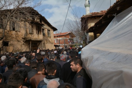 Uşaklı Şehidini Mahşeri Bir Kalabalıkla Uğurladı!