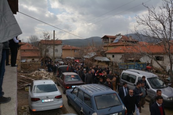 Uşaklı Şehidini Mahşeri Bir Kalabalıkla Uğurladı!