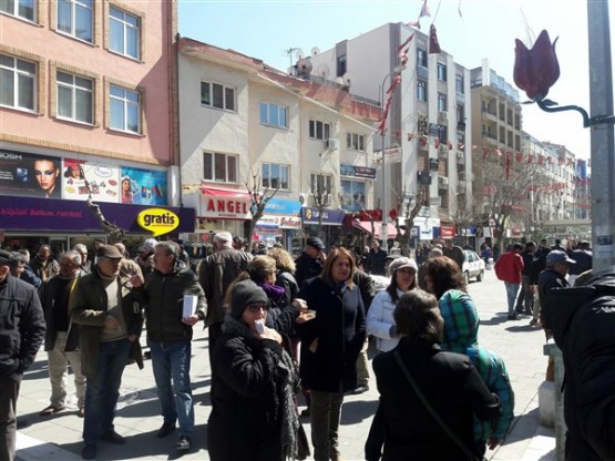 CHP Uşak, Çanakkale Şehitleri ruhuna lokma döktürdü!