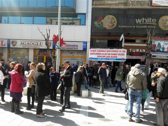 CHP Uşak, Çanakkale Şehitleri ruhuna lokma döktürdü!