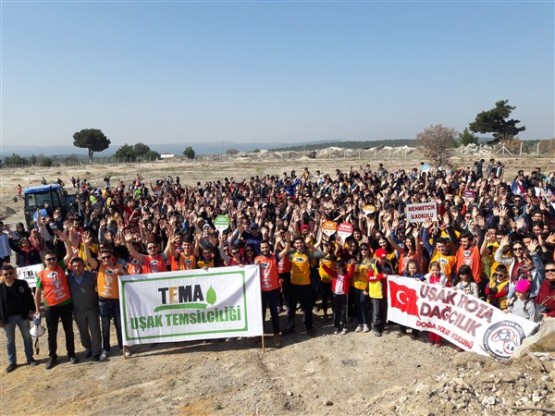 Uşak TEMA Vakfı, Uşak'ı ağaçlandırmaya devam ediyor!