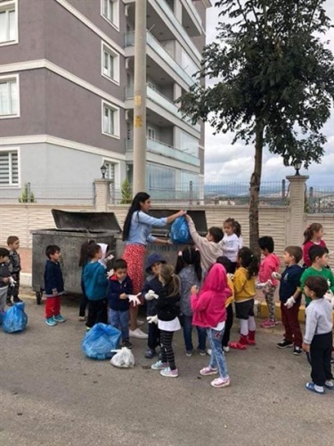 Anaokulu öğrencilerinden yaşanılabilir bir Türkiye için daha güzel temiz günler etkinliği