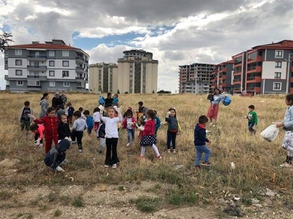 Anaokulu öğrencilerinden yaşanılabilir bir Türkiye için daha güzel temiz günler etkinliği