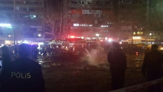 Ankara'daki Patlamada 27 Kişi Hayatını Kaybetti! 75 Kişi Yaralandı!