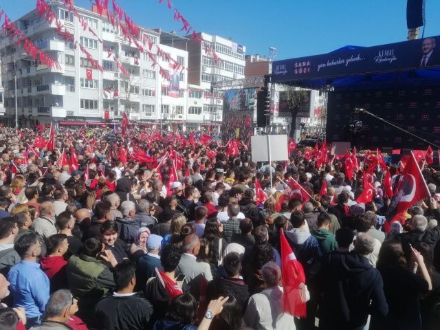 Atatürk'ün hedef gösterdiği çağdaş uygarlık seviyesine erişmek için bize oy verip önümüzü açın