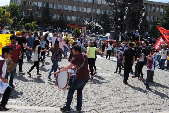 1 Mayıs İşçi Bayramı Uşak'ta Kutlandı!