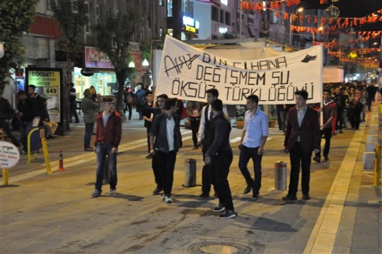 3 Mayıs Türkçülük Günü'nde Mehter Takımı ve meşaleler ile yüründü!