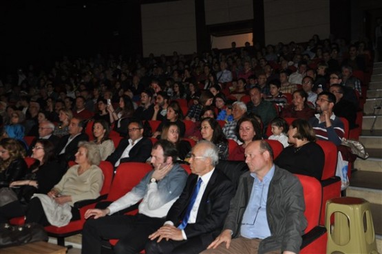 Musiki Derneği Korosundan Uşaklılara Türk Halk Müziği Ziyafeti!