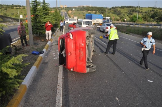 Uşak'ta üniversite kavşağında kaza! 7 yaralı!