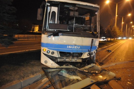 Belediye Denetimli Halk Otobüsü Şoförleri, Halkı Canından Bezdiriyor!