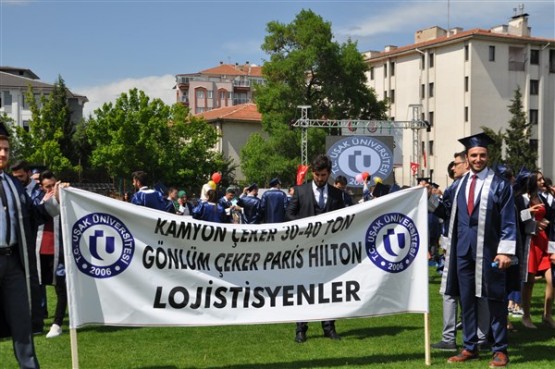 Uşak Üniversitesi 2017 mezuniyet töreni gerçekleştirildi!