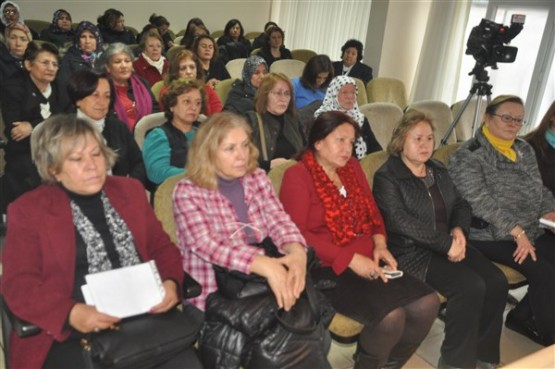 CHP Kadın Kolları Başkanlığı'na Seyhan Yazıcı Seçildi!