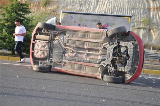 Uşak'ta üniversite kavşağında kaza! 7 yaralı!