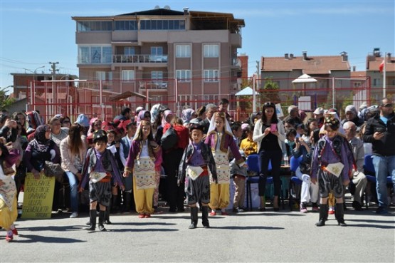 23 Nisan, Emine Niyazi Deveci İlkokulu'nda Coşku İle Kutlandı!