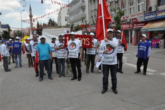 1 Mayıs İşçi Bayramı Uşak'ta Kutlandı!