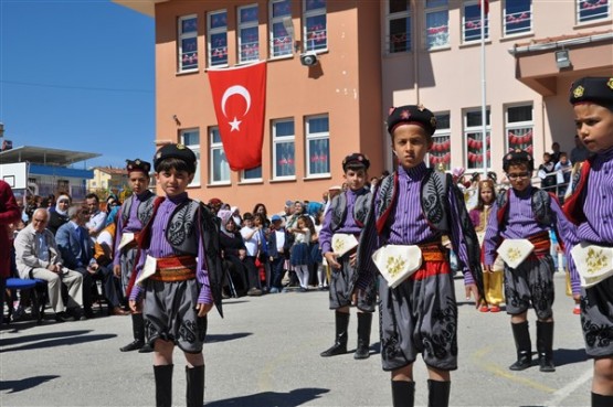 23 Nisan, Emine Niyazi Deveci İlkokulu'nda Coşku İle Kutlandı!