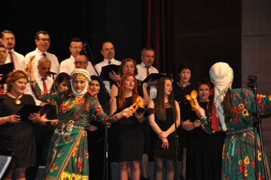 Musiki Derneği Korosundan Uşaklılara Türk Halk Müziği Ziyafeti!