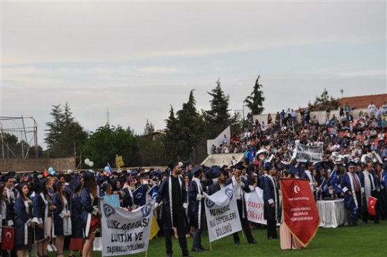 Uşak Üniversitesi 2017 mezuniyet töreni gerçekleştirildi!