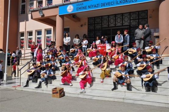 23 Nisan, Emine Niyazi Deveci İlkokulu'nda Coşku İle Kutlandı!