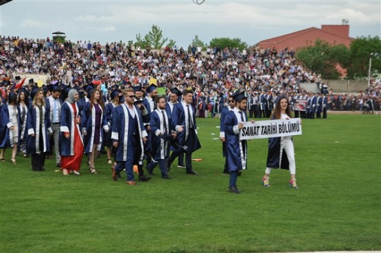 Uşak Üniversitesi 2017 mezuniyet töreni gerçekleştirildi!