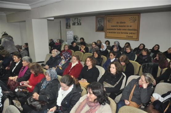 CHP Kadın Kolları Başkanlığı'na Seyhan Yazıcı Seçildi!