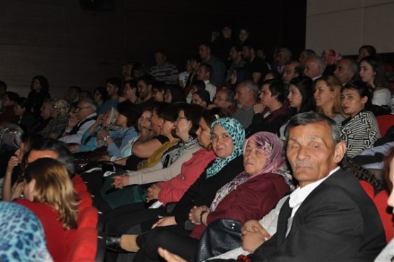 Musiki Derneği Korosundan Uşaklılara Türk Halk Müziği Ziyafeti!