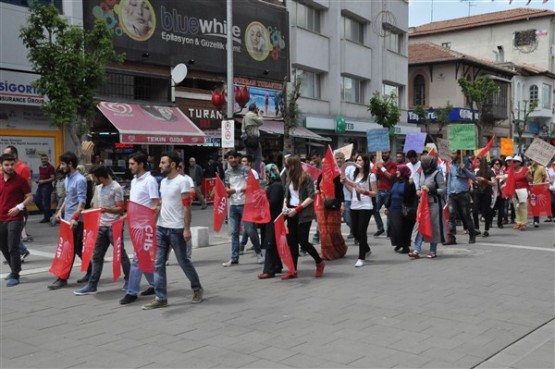 1 Mayıs İşçi Bayramı Uşak'ta Kutlandı!