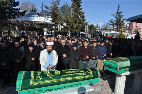 CHP İl Yöneticisi Ayhan Yavuz'un kayınpederi İsmail Cesur son yolculuğuna uğurlandı!