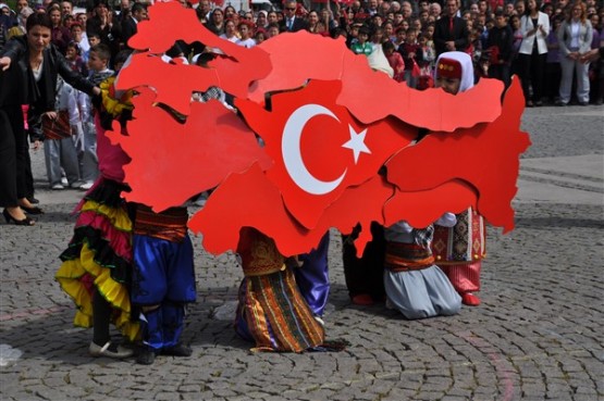 Uşak’ta 23 Nisan Ulusal Egemenlik ve Çocuk Bayramı Coşkuyla Kutlandı!