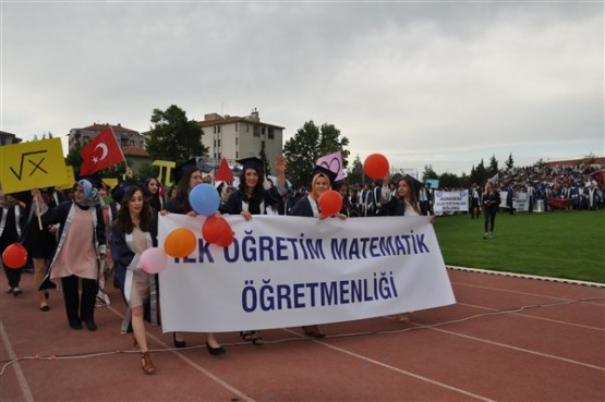 Uşak Üniversitesi 2017 mezuniyet töreni gerçekleştirildi!