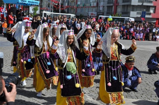 Uşak’ta 23 Nisan Ulusal Egemenlik ve Çocuk Bayramı Coşkuyla Kutlandı!