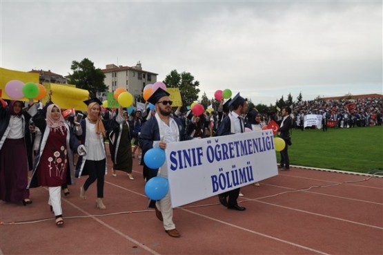 Uşak Üniversitesi 2017 mezuniyet töreni gerçekleştirildi!