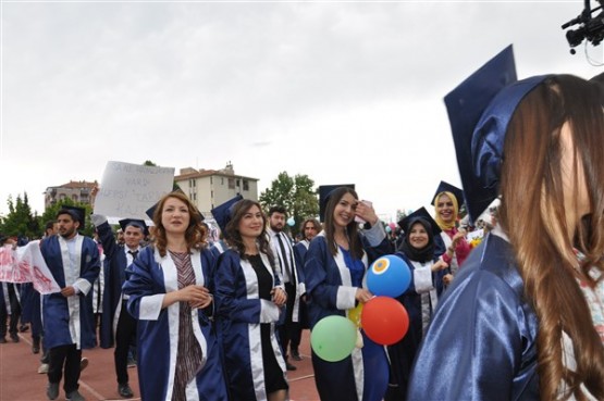 Uşak Üniversitesi 2017 mezuniyet töreni gerçekleştirildi!