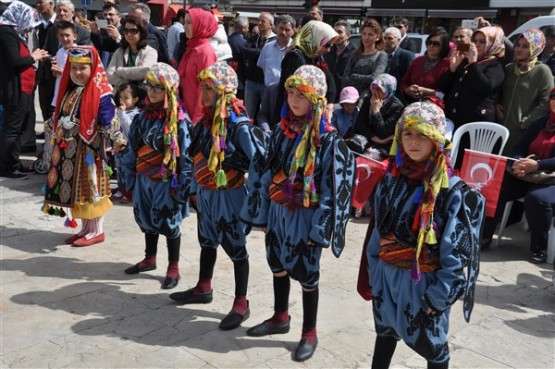 Uşak’ta 23 Nisan Ulusal Egemenlik ve Çocuk Bayramı Coşkuyla Kutlandı!