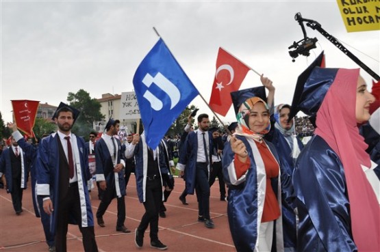 Uşak Üniversitesi 2017 mezuniyet töreni gerçekleştirildi!