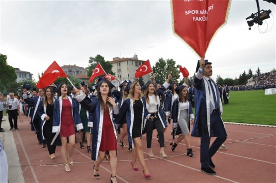 Uşak Üniversitesi 2017 mezuniyet töreni gerçekleştirildi!