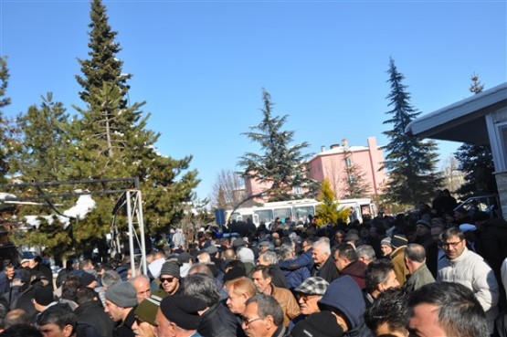 CHP İl Yöneticisi Ayhan Yavuz'un kayınpederi İsmail Cesur son yolculuğuna uğurlandı!